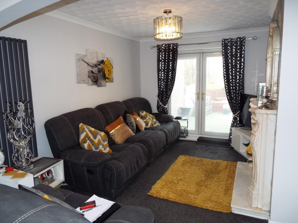 29 Graiglwydd Road, Cockett, Swansea SA2 0UY 3 bed semidetached house