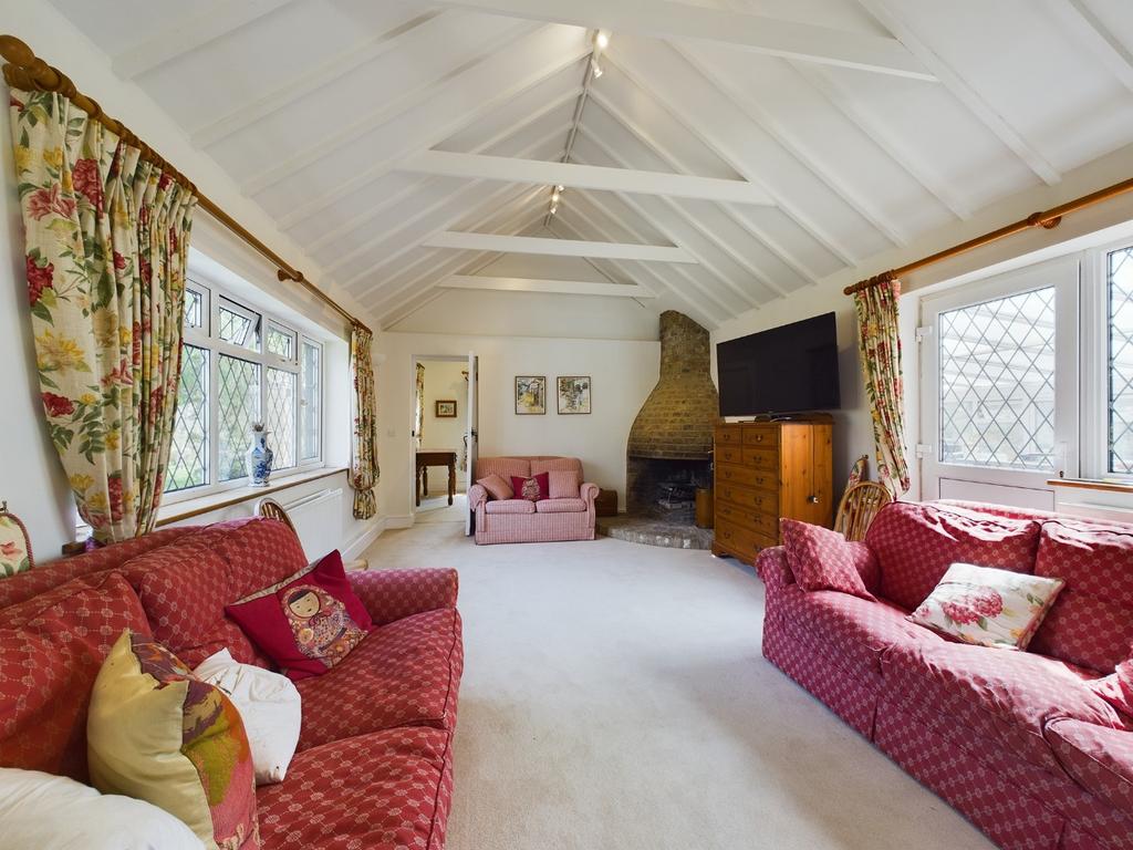 Church Lane, Sarratt, Rickmansworth, Hertfordshire, WD3 1 bed bungalow