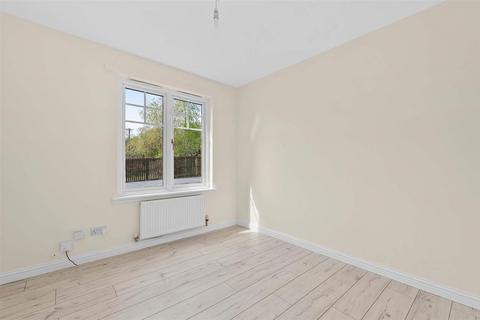 31 Lind Place, Dennyloanhead, Bonnybridge, FK4 1NQ