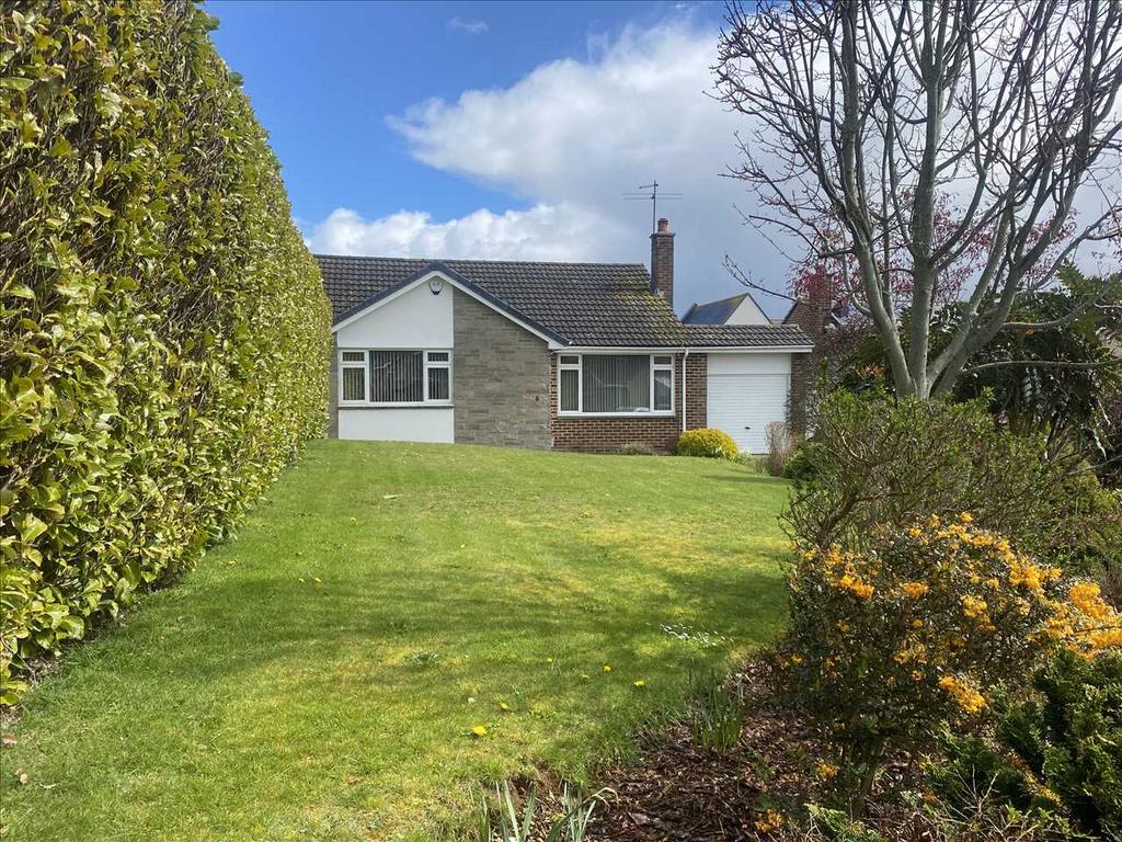 Milbury Close, Exminster 3 bed detached bungalow for sale £500,000