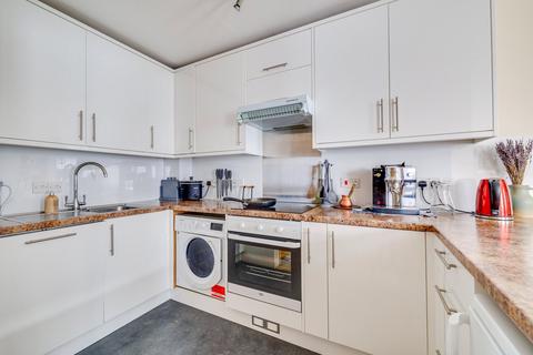 2 bedroom apartment to rent, Maltings Place, Fulham, SW6