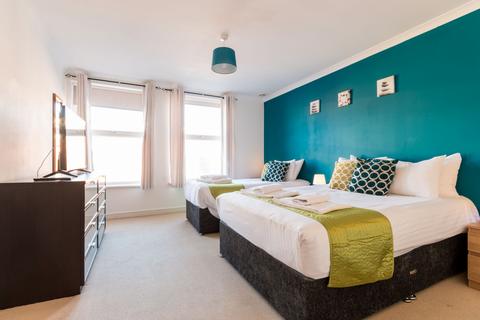 2 bedroom flat for sale, Newport Street, SN1