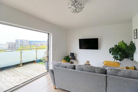 2 bedroom penthouse for sale, Baddow Road, Chelmsford
