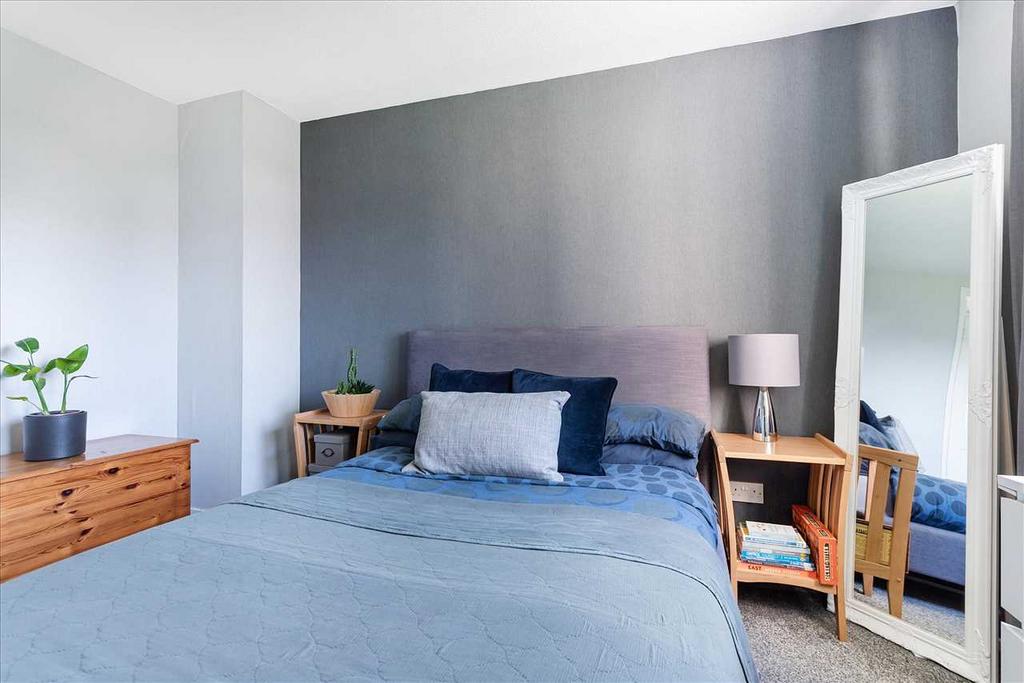 Bedroom Two (3)