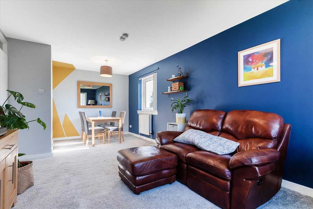 Lounge Area (2)