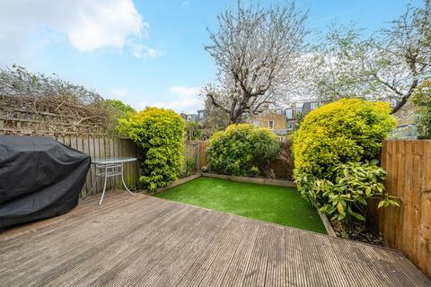 15 Waldron Road, London, SW18 3TB
