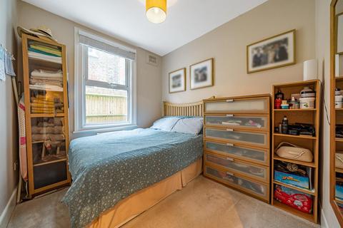 15 Waldron Road, London, SW18 3TB