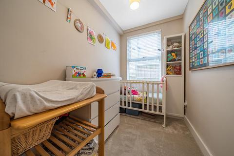 15 Waldron Road, London, SW18 3TB
