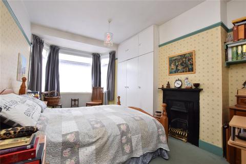 29 Farrance Road, Romford, RM6 6EB