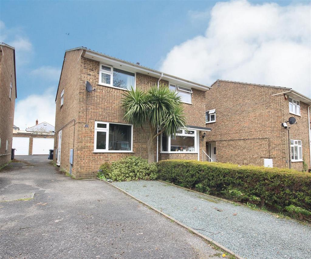 Highview Gardens, Parkstone, Poole 2 bed semidetached house for sale