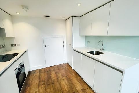 2 bedroom flat to rent, Crispin Lofts, Leeds, West Yorkshire, LS2