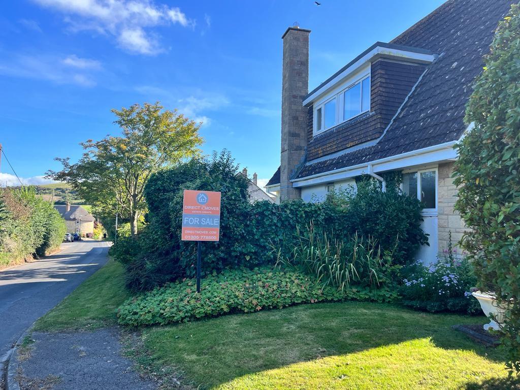 Sutton Court Lawns, Sutton Poyntz, Weymouth 3 bed detached house £495,000