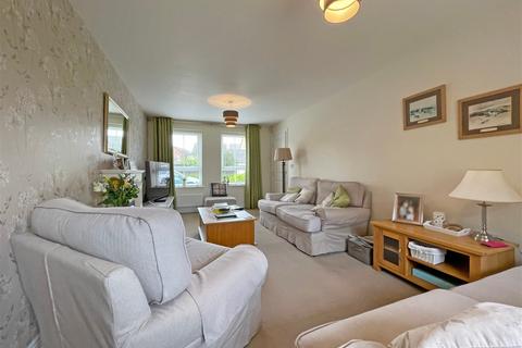 45 Blackbird Road, Corby, NN18 8FE