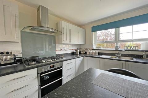 45 Blackbird Road, Corby, NN18 8FE