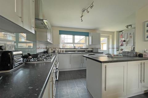 45 Blackbird Road, Corby, NN18 8FE