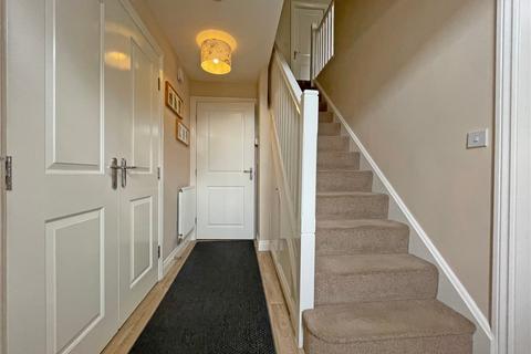 45 Blackbird Road, Corby, NN18 8FE