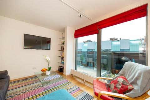 2 bedroom flat to rent, Peacock Place, Islington, London