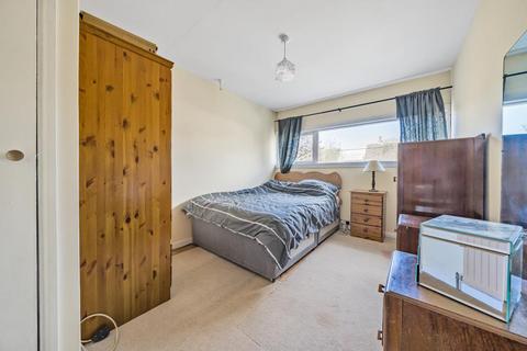 33 Millmoor Crescent, Eynsham, Witney, OX29 4LW