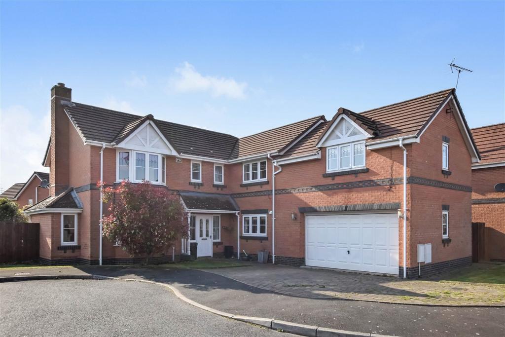 Vixen Grove, Widnes, Cheshire 6 bed detached house £575,000