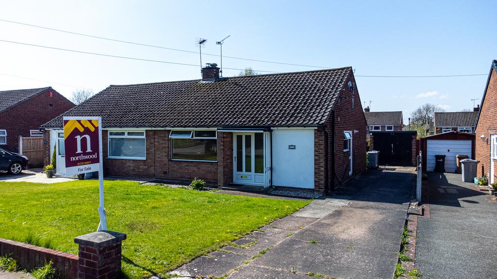 Hind Heath Road, Sandbach, CW11 2 bed semidetached bungalow for sale
