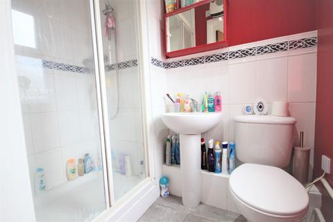 72 Harrisons Wharf, Purfleet-on-thames, RM19 1QX