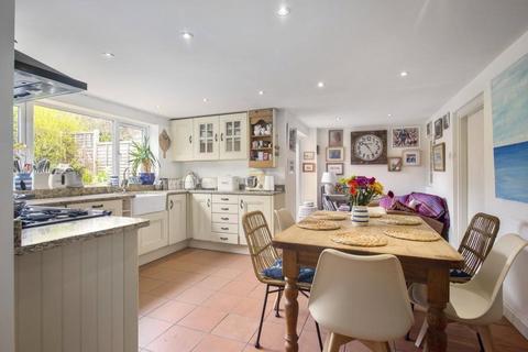 43 West End, Sherborne St John, Basingstoke, RG24 9LE