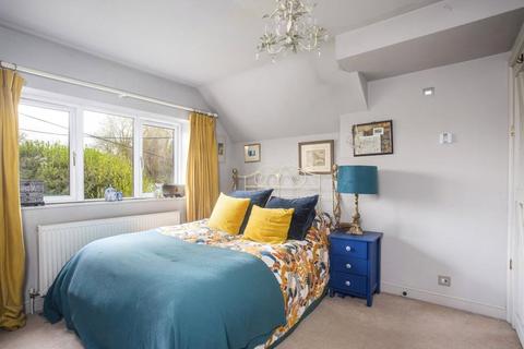 43 West End, Sherborne St John, Basingstoke, RG24 9LE