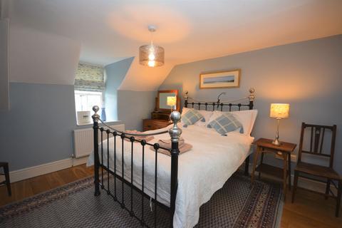 Isfryn House Cader Road, Dolgellau, LL40 1RH