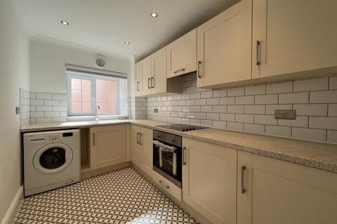 2 bedroom flat for sale, Kenton Mews, Kenton, EX6
