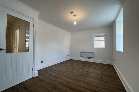 2 bedroom flat for sale, Kenton Mews, Kenton, EX6