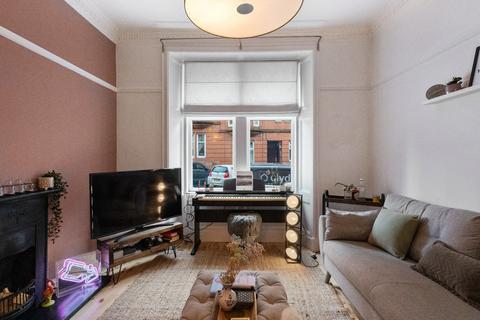 2/1, 4 Ettrick Place, Glasgow, G43 1UB