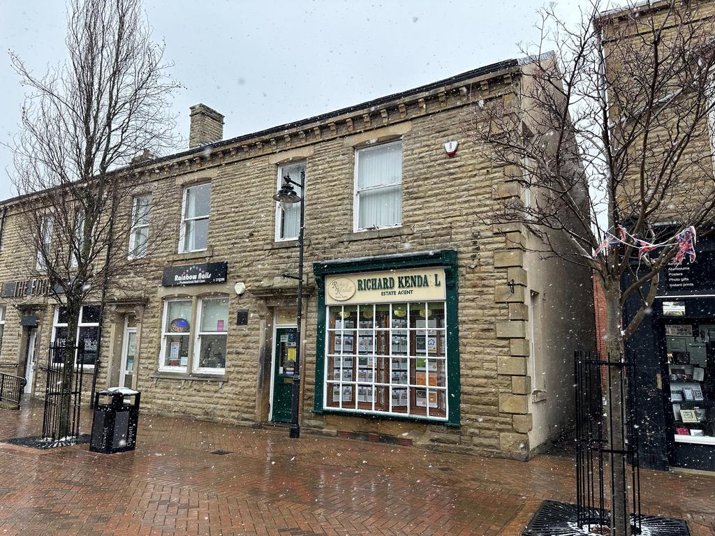 Station Road, Ossett WF5 Retail property (high street) for sale £225,000