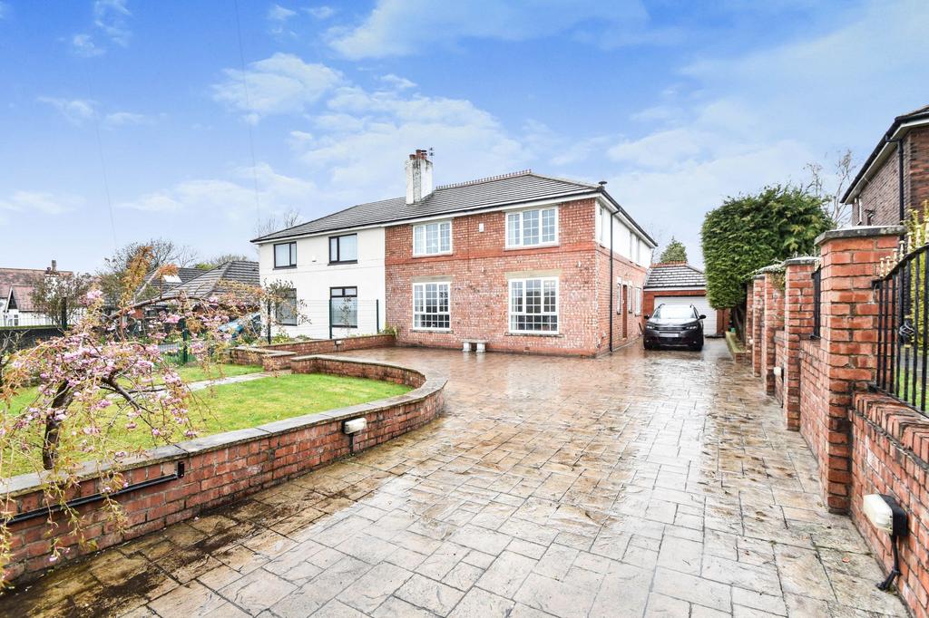 Ringley Road West, Radcliffe, M26 3 bed semidetached house for sale