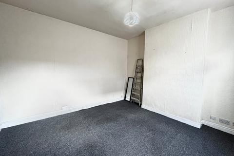 1 bedroom end of terrace house to rent, Lennie Street, Keighley, West Yorkshire, BD21