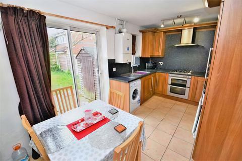 3 bedroom semi-detached house for sale - Newry Road, Eccles, M30