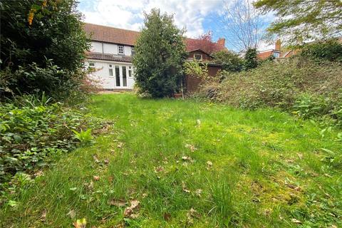7 Connaught Road, Fleet, GU51 3RA