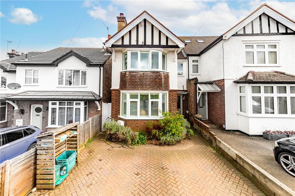 Waverley Road, St. Albans, Hertfordshire 4 bed semidetached house £