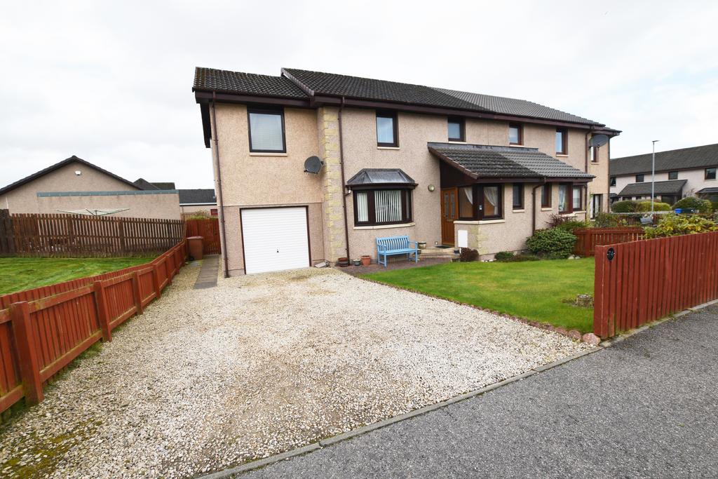 *REDUCED PRICE* 74 Mannachie Grove, Forres 4 bed semidetached house for sale £245,000