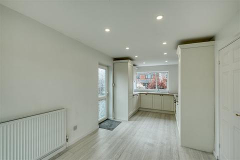 10 Boscobel Road, Cheswick Green, Solihull, B90 4JY
