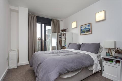 3 bedroom apartment to rent, Baltic Place, London, N1