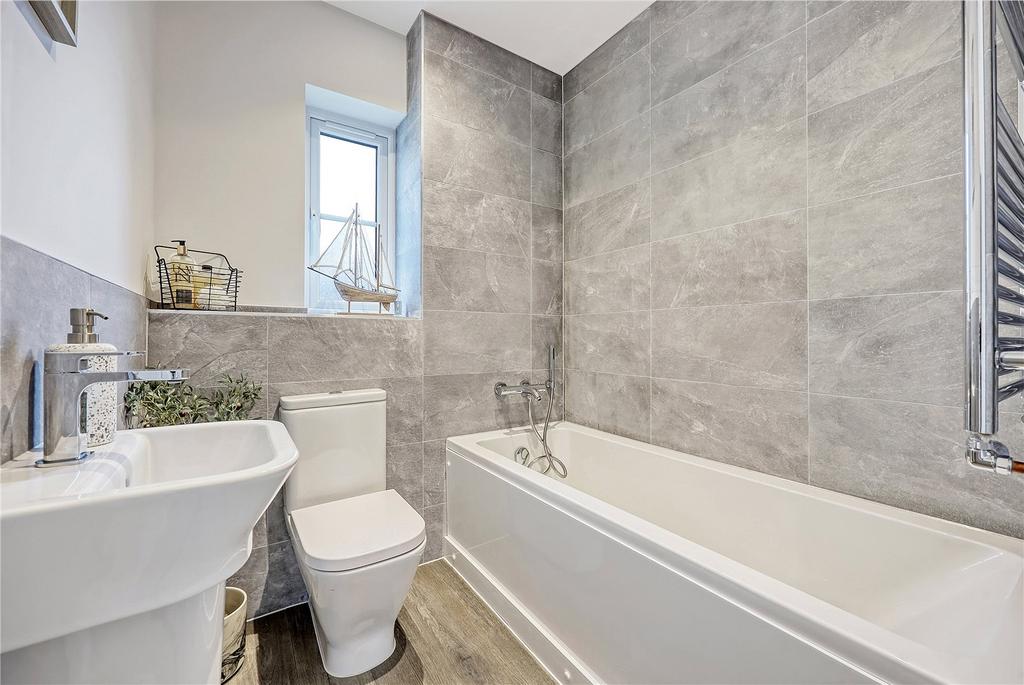 Main Bathroom