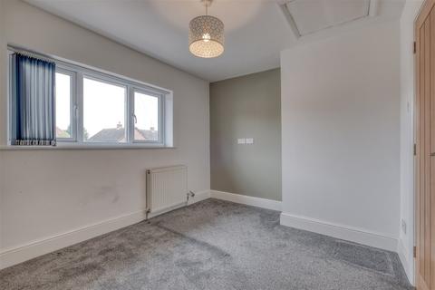 15 Auxerre Avenue, Redditch, B98 7QL