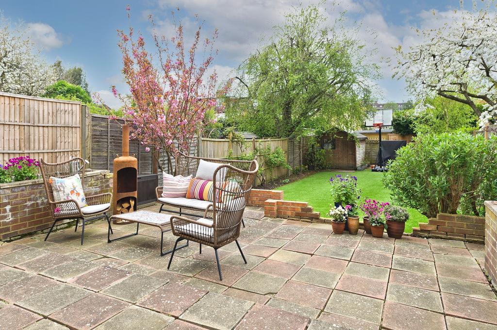 Homersham Road, Kingston Upon Thames, KT1 5 bed semidetached house for
