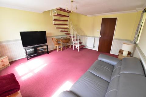 3 bedroom semi-detached house to rent, Witley Green, Luton, Bedfordshire, LU2 8TR