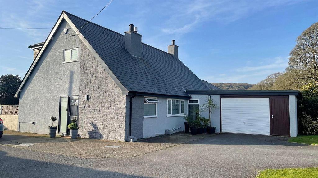 Beach Road, Llanbedrog 4 bed detached house for sale £525,000