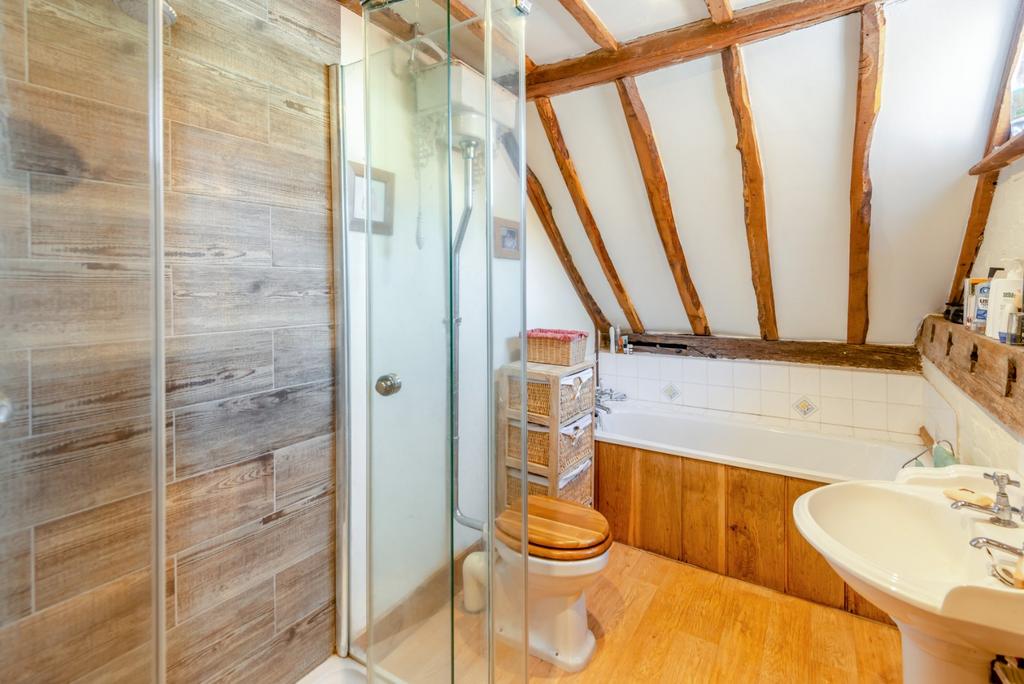 En Suite Bathroom