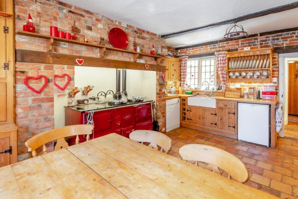 Kitchen/Breakfast