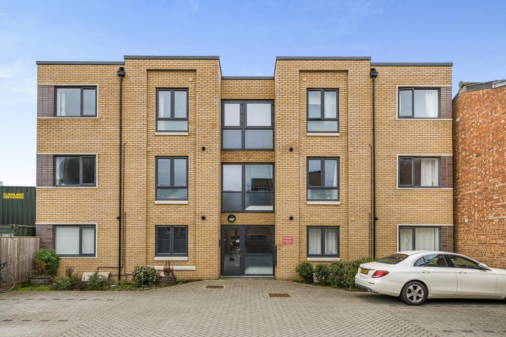 Botley, Oxford, OX2 2 bed flat £425,000