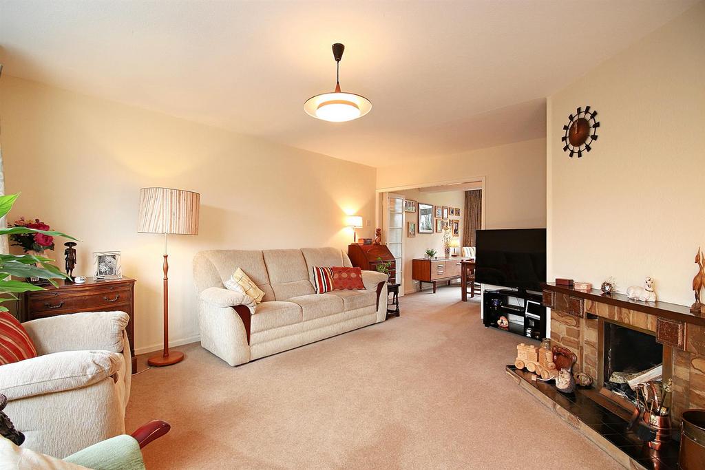 Armson Avenue, Kirby Muxloe, LE9 5 bed detached house for sale £499,950