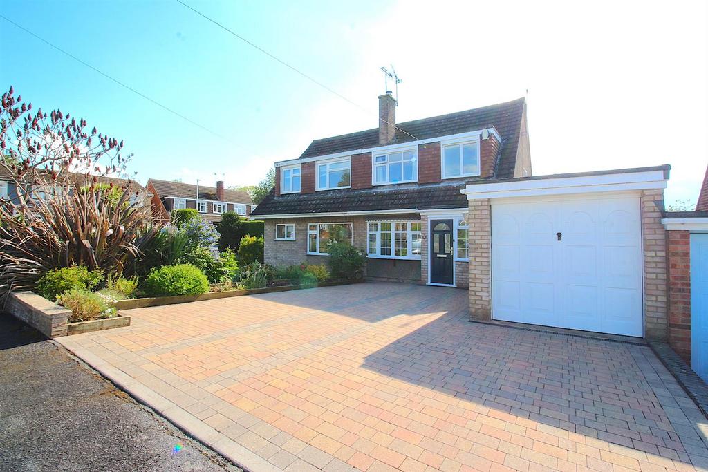 Beechwood Avenue, Leicester Forest East, LE3 3 bed semidetached house